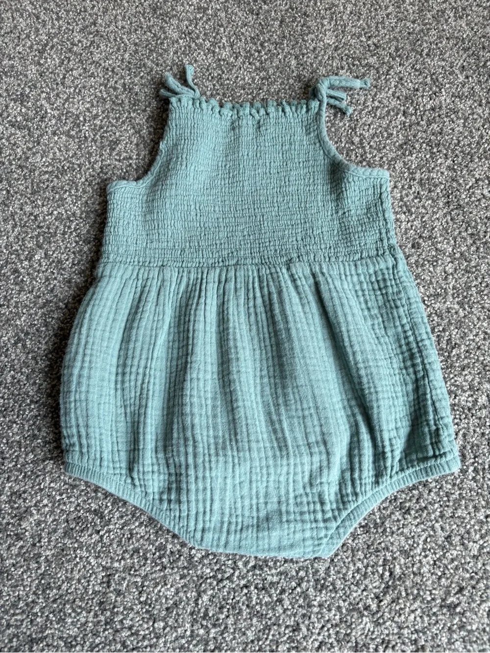 Grayson Mini Soft Textured Teal Baby One-Piece Romper Size 18 months